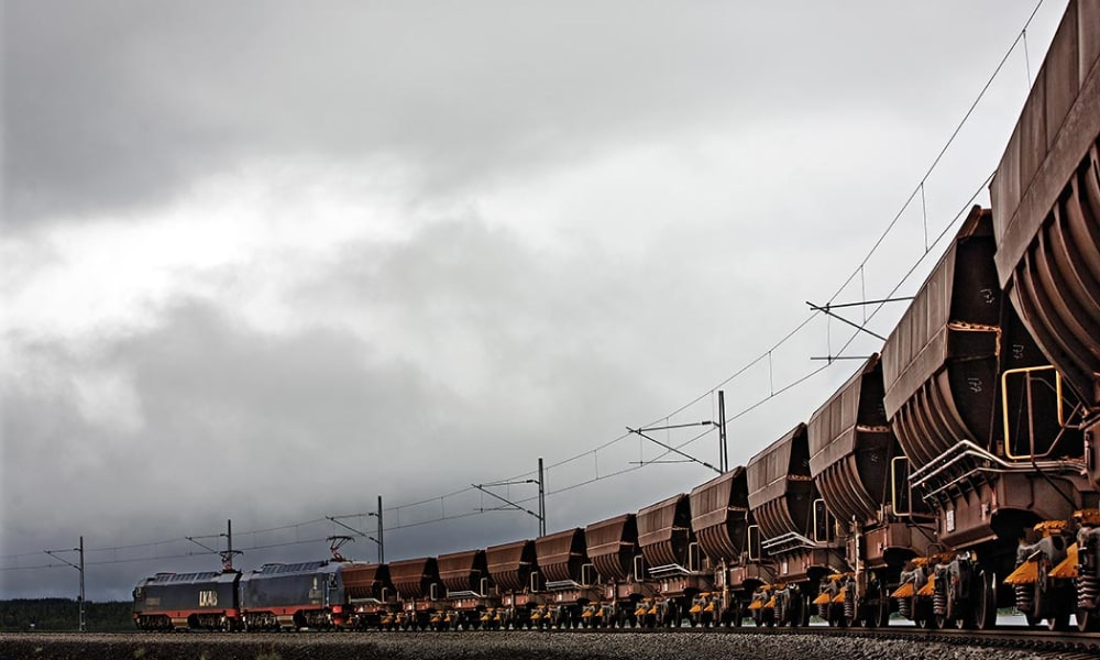 Bottom Dumper wagons as a freight wagons on the rail track